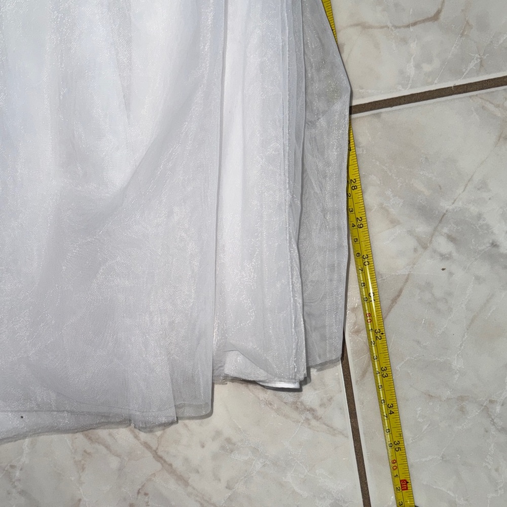 EUC- 1  Flower Girl Dresses- Elegant White Floral Kids Dress - Picture 7 of 8